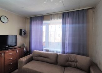 Продаю 1-комнатную квартиру, 21.3 м2, Полевской, микрорайон Ялунина, 20