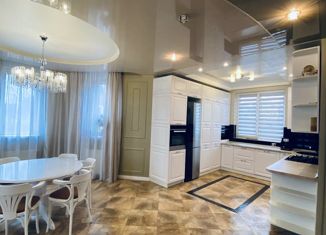 Продается дом, 210.7 м2, поселок Малое Луговое, улица 70 лет Октября, 1Б