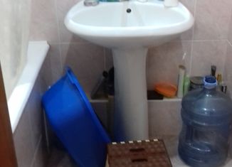 Продается двухкомнатная квартира, 48 м2, Ейск, улица Ленина, 108