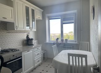 Продается трехкомнатная квартира, 63.2 м2, Архангельская область, улица 50-летия Октября, 47