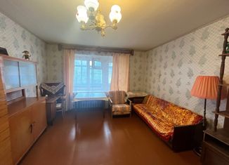 Продаю 1-ком. квартиру, 41.4 м2, Великий Устюг, Рабочая улица, 9