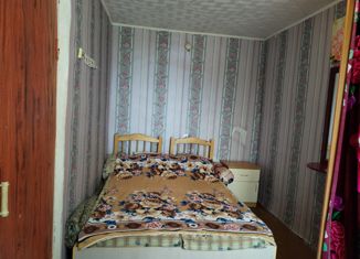 Продается 2-комнатная квартира, 42 м2, село Сосновый Бор, Школьная улица, 1