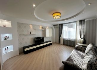 Аренда двухкомнатной квартиры, 75 м2, Пенза, улица Суворова, 159