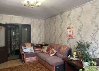 Продам двухкомнатную квартиру, 51 м2, Сосновоборск, улица Ленинского Комсомола, 2