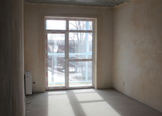 Продаю 2-ком. квартиру, 63.6 м2, Коммунар, улица Куралёва, 13