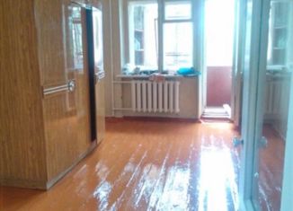 Продаю двухкомнатную квартиру, 45 м2, Каменск-Шахтинский, Коммунистический переулок, 104