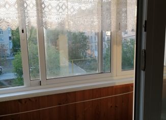 Продаю двухкомнатную квартиру, 45 м2, Тольятти, Шлюзовая улица, 19, Комсомольский район