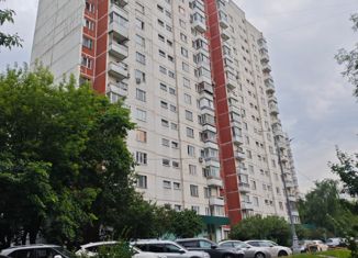 Продаю 2-комнатную квартиру, 54 м2, Москва, улица Маршала Захарова, 12к1