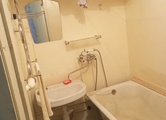 Продается двухкомнатная квартира, 44.8 м2, Заинск, улица Ленина, 23А