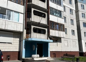 Продаю однокомнатную квартиру, 34.4 м2, Кемерово, проспект Ленина, 164