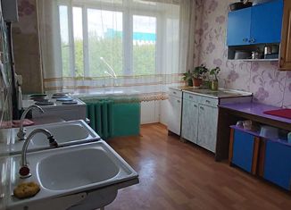 Продажа комнаты, 12.8 м2, Нижневартовск, улица Менделеева, 12