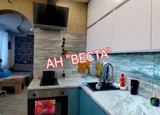 Продам 4-ком. квартиру, 76.1 м2, Берёзовский, проспект Шахтёров, 10