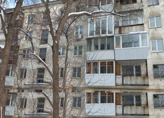 Продажа 2-комнатной квартиры, 44 м2, Екатеринбург, улица Цвиллинга, 48, метро Ботаническая
