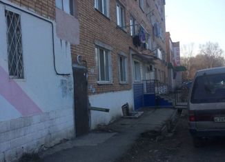 Продажа двухкомнатной квартиры, 38 м2, Большой Камень, улица Блюхера, 35