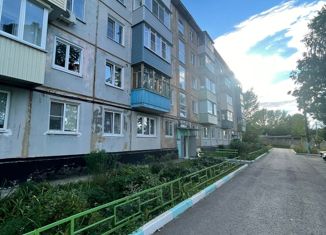 Продам 3-комнатную квартиру, 57 м2, Ефремов, улица Химиков, 6