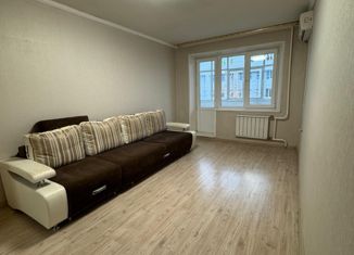 Продается трехкомнатная квартира, 62 м2, Якутск, улица Стадухина, 63