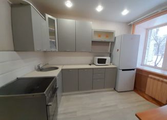Аренда 2-ком. квартиры, 50 м2, Северск, улица Горького, 31