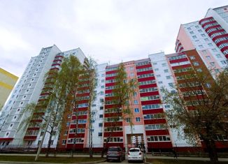 Сдам двухкомнатную квартиру, 60 м2, Пермский край, улица Адмирала Ушакова, 21
