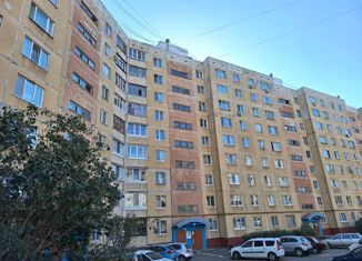 Продажа 3-ком. квартиры, 68.2 м2, Орловская область, Саханская улица, 3