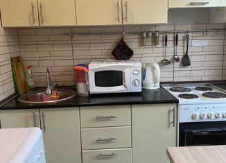 Продам 3-ком. квартиру, 57.6 м2, Москва, улица Пестеля, 8, улица Пестеля