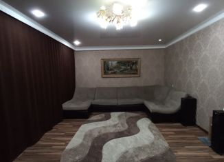 3-комнатная квартира на продажу, 91.3 м2, село Арзгир, улица Мирошниченко, 21