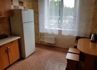 Сдаю однокомнатную квартиру, 40.1 м2, Мыски, 18-й квартал, 1