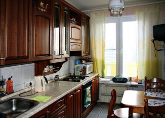 Продаю четырехкомнатную квартиру, 90 м2, Москва, Большая Тульская улица, 2, метро Тульская