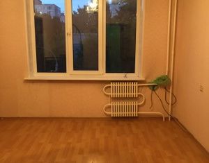 Продается 3-ком. квартира, 51.2 м2, Серпухов, улица Луначарского, 37