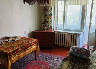 Продаю 1-ком. квартиру, 29.4 м2, Старая Русса, улица Тахирова, 14