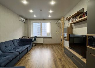 Продается двухкомнатная квартира, 69 м2, Санкт-Петербург, улица Композиторов, 12, метро Проспект Просвещения