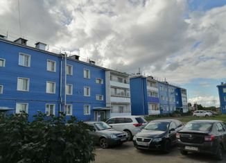Продается 2-комнатная квартира, 60 м2, посёлок городского типа Фалёнки, Перевозская улица, 14А