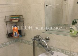 Сдаю комнату, 38 м2, Обнинск, улица Курчатова, 43