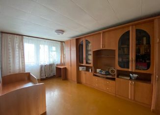 Продам двухкомнатную квартиру, 44 м2, Свердловская область, Посадская улица, 30к3