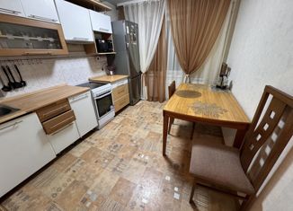 Продаю 3-ком. квартиру, 60 м2, Кемеровская область, улица Юдина, 18