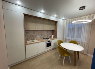 Продаю 3-комнатную квартиру, 67.3 м2, село Ямное, улица Генерала Круковского, 5