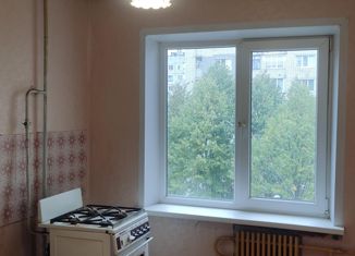 Трехкомнатная квартира на продажу, 60.1 м2, Железногорск, улица Сентюрева, 1к3