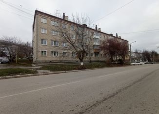 Продажа двухкомнатной квартиры, 42 м2, Красноуфимск, Советская улица, 58