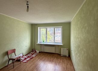 Трехкомнатная квартира на продажу, 65 м2, Краснодарский край, улица Ленина, 211