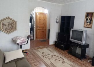 Продам двухкомнатную квартиру, 48.2 м2, Каменск-Шахтинский, улица Ворошилова, 159