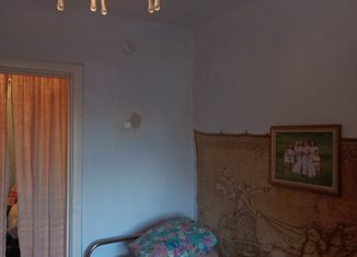Продаю 2-комнатную квартиру, 43 м2, Челябинская область, улица Гайдара, 3