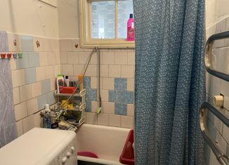 Трехкомнатная квартира на продажу, 58 м2, Коркино, улица Цвиллинга, 21