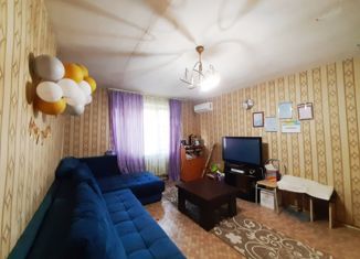 Продам 2-ком. квартиру, 53.2 м2, Астрахань, Хибинская улица, 12, Трусовский район