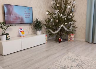 Продается 2-ком. квартира, 64 м2, Строитель, улица Победы, 13