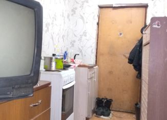 Продается 1-комнатная квартира, 16.5 м2, посёлок городского типа Лучегорск, 3-й микрорайон, 12