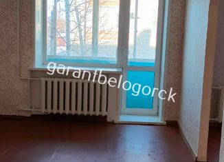 Продажа двухкомнатной квартиры, 45 м2, Белогорск, Никольское шоссе, 55Б