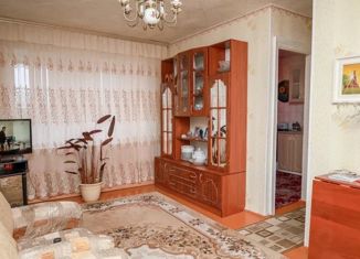 2-комнатная квартира на продажу, 42 м2, Кыштым, улица Челюскинцев, 59