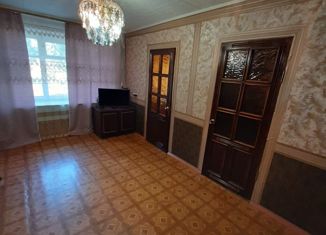Продаю 3-комнатную квартиру, 59.4 м2, Бугуруслан, улица Челюскина, 39Б
