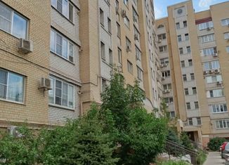 Трехкомнатная квартира на продажу, 122 м2, Астрахань, улица Набережная Приволжского Затона, 17к1, Советский район