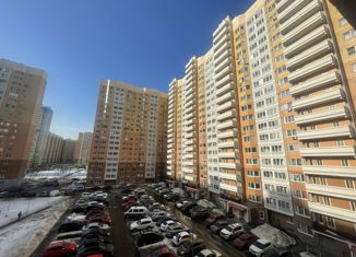 Продается трехкомнатная квартира, 72.8 м2, Москва, Синявинская улица, 11к15, САО