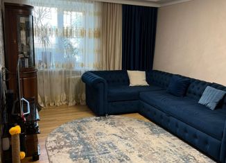 Продаю четырехкомнатную квартиру, 93 м2, Черкесск, улица Космонавтов, 16, микрорайон Пештера